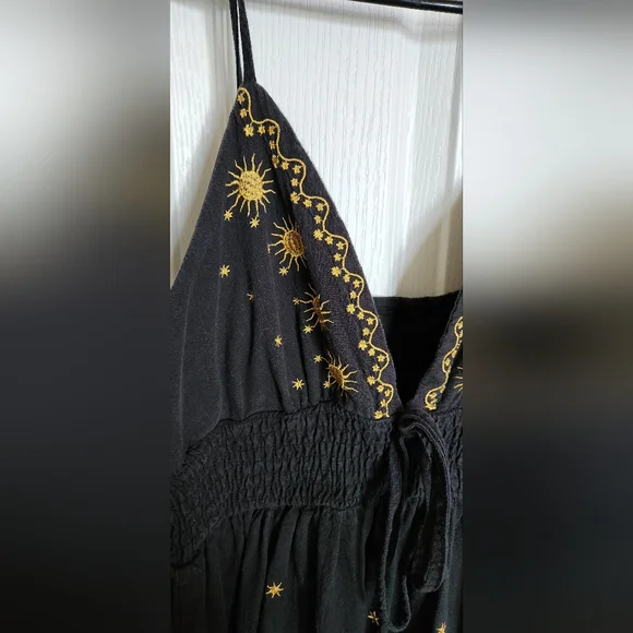 Large Medium Black and Gold Embroidered Women's Dress Celestial Sun Star Maxi - Picture 3 of 9